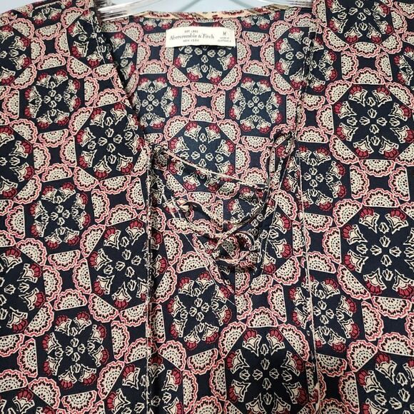 Abercrombie & Fitch V-Neck Bell Sleeve Top - Picture 2 of 11